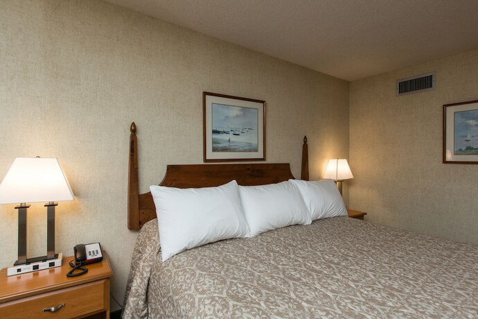 Imagen de la habitación del Hotel Commodores Inn. Foto 16