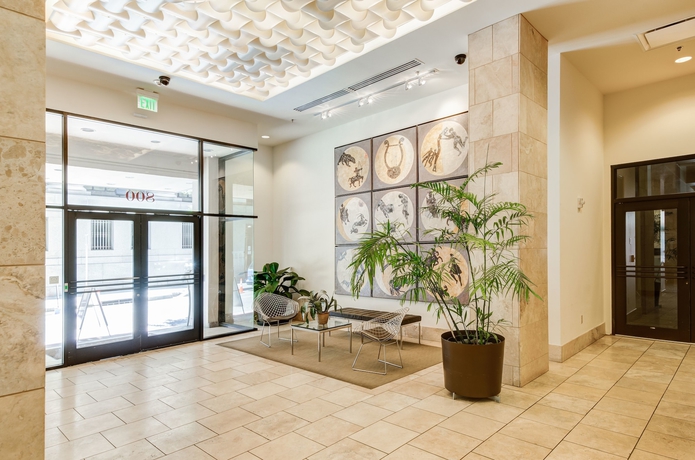 Imagen de los interiores del Hotel Common Street Apartment By Stay Alfred. Foto 13