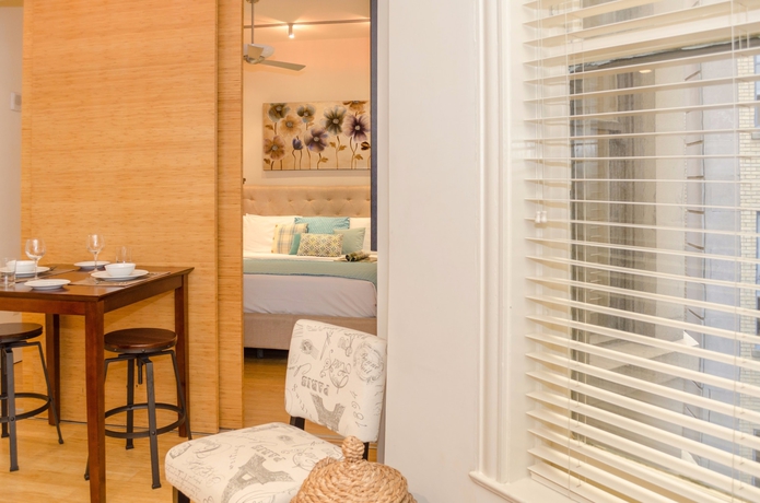 Imagen de los interiores del Hotel Common Street Apartment By Stay Alfred. Foto 16