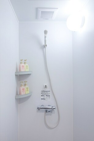 Imagen de la habitación del Hotel Commun Shibuya - Caters To Men. Foto 16