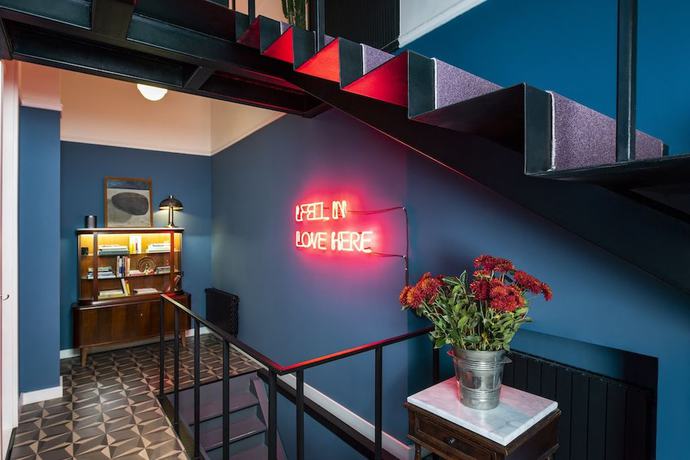 Imagen de los interiores del Hotel Communal Sololaki. Foto 16