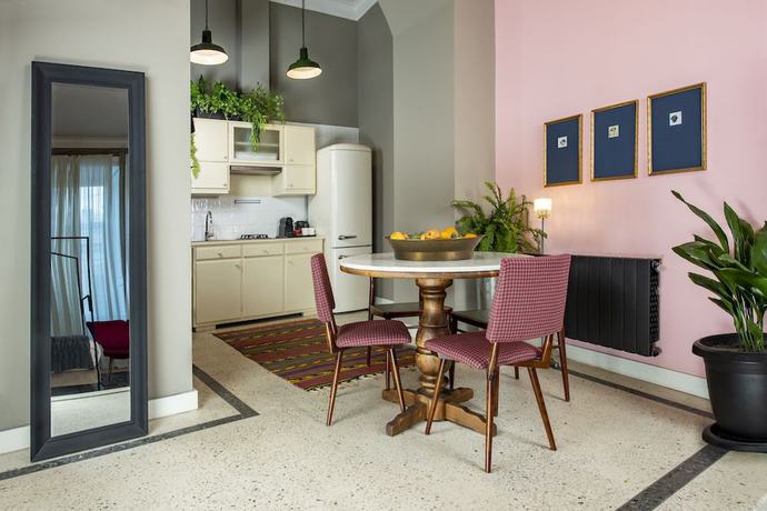 Imagen de la habitación del Hotel Communal Sololaki. Foto 9
