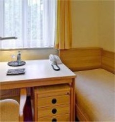 Imagen general del Hotel Commundo Tagungshotel Koenigs Wusterhausen. Foto 3