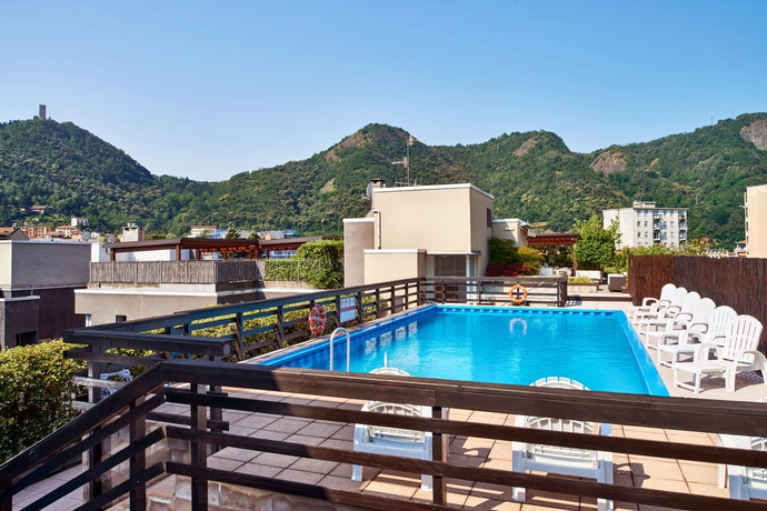 Imagen de la piscina del Hotel Como, Como. Foto 15