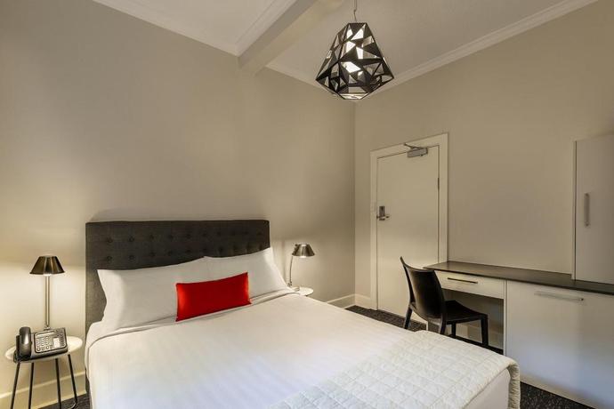 Imagen de la habitación del Hotel Como Court by Crest. Foto 7