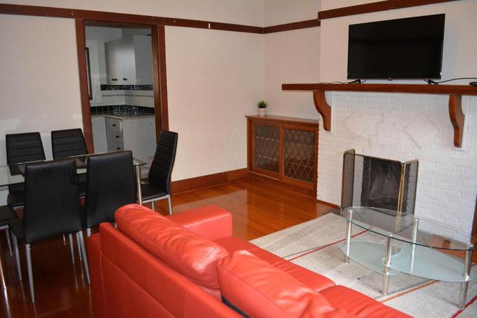 Imagen de la habitación del Hotel Como Court by Crest. Foto 13