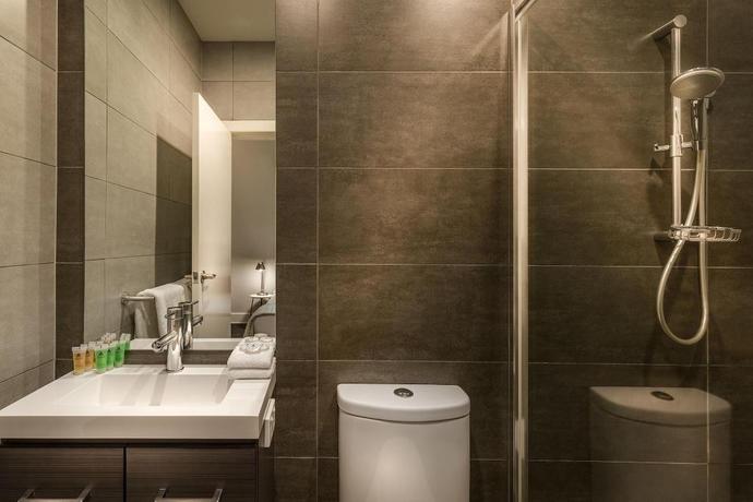 Imagen de la habitación del Hotel Como Court by Crest. Foto 18