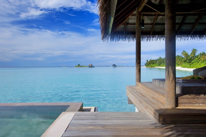 Imagen de los exteriores del Hotel Como Maalifushi. Foto 11