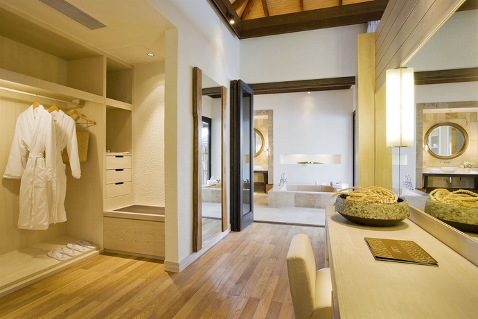 Imagen de los interiores del Hotel Como Maalifushi. Foto 14