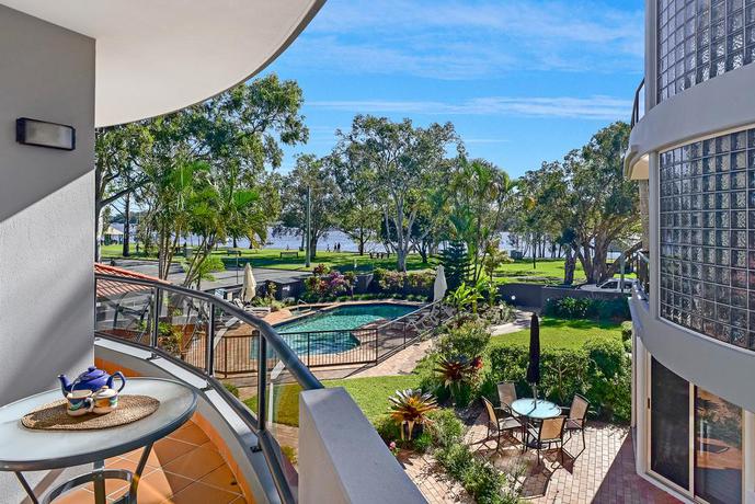 Imagen de los exteriores del Hotel Como Noosa. Foto 8