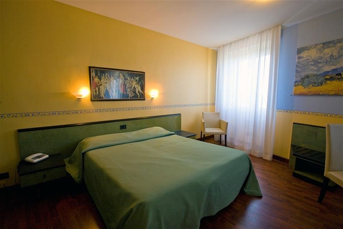 Imagen de la habitación del Hotel Como, Siracusa. Foto 9