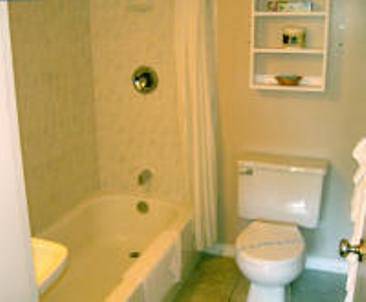 Imagen de la habitación del Hotel Comox Valley Inn and Suites. Foto 5