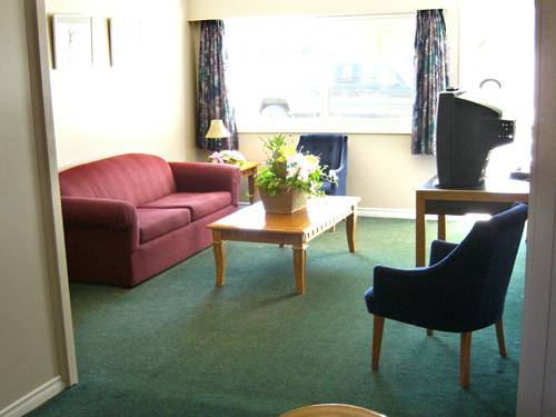 Imagen de la habitación del Hotel Comox Valley Inn and Suites. Foto 16