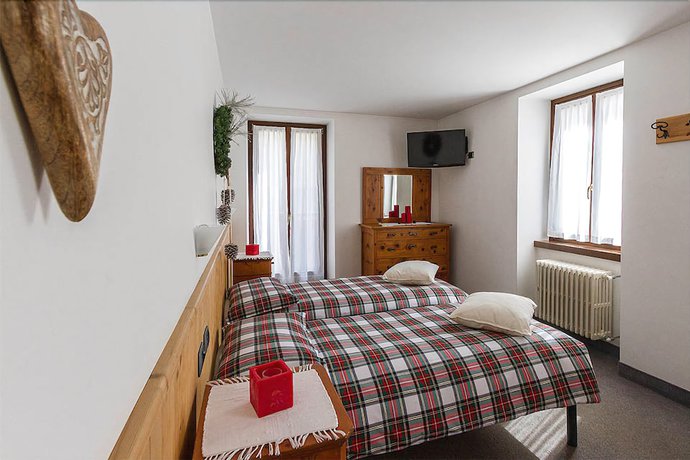 Imagen de la habitación del Hotel Compagnoni, SANTA CATERINA VALFURVA. Foto 9