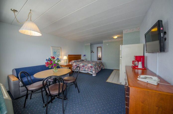 Imagen de la habitación del Hotel Compass Family Resort. Foto 19