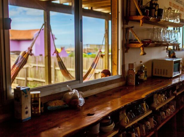 Imagen general del Hotel Compay Hostel Punta del Diablo. Foto 2