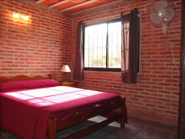 Imagen de la habitación del Hotel Complejo Cabanas Piriapolis. Foto 4