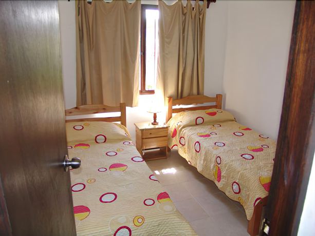 Imagen de la habitación del Hotel Complejo Cabanas Piriapolis. Foto 6