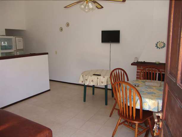 Imagen de la habitación del Hotel Complejo Cabanas Piriapolis. Foto 7