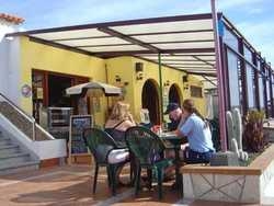 Imagen general del Hotel Complejo Castillo Beach. Foto 3