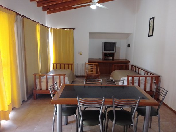 Imagen de la habitación del Hotel Complejo El Peregrino. Foto 11