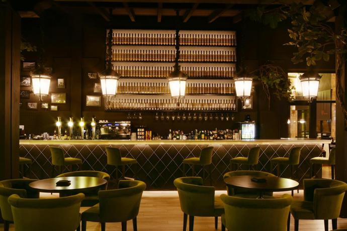 Imagen del bar/restaurante del Hotel Complejo Enoturístico Finca La Estacada. Foto 3