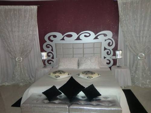 Imagen de la habitación del Hotel Complejo Hotel Alvaris. Foto 4