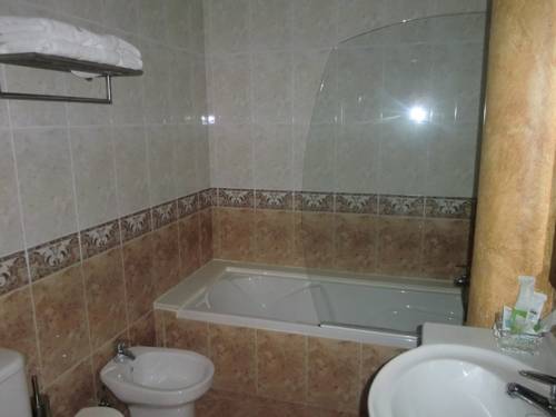 Imagen de la habitación del Hotel Complejo Hotel Alvaris. Foto 6