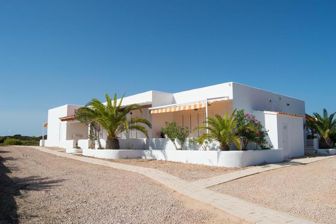 Imagen de los exteriores del Hotel Complejo Lago Playa. Foto 16