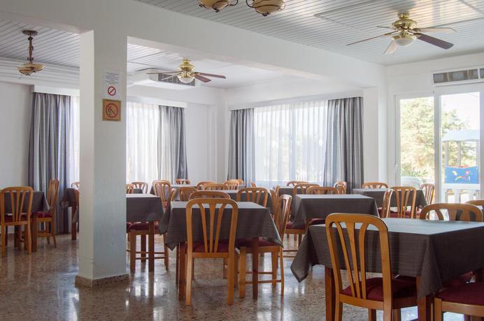 Imagen del bar/restaurante del Hotel Complejo Lago Playa. Foto 6