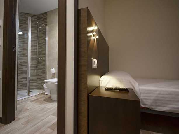 Imagen de la habitación del Hotel Complejo O Pi&ntilde;eiral. Foto 6