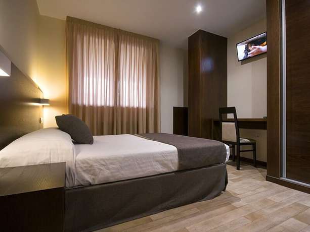 Imagen de la habitación del Hotel Complejo O Pi&ntilde;eiral. Foto 9