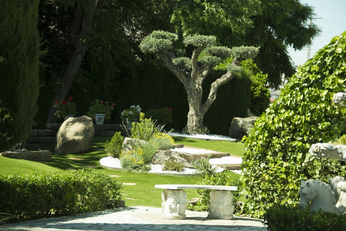 Imagen de los exteriores del Hotel Complejo Paris. Foto 14