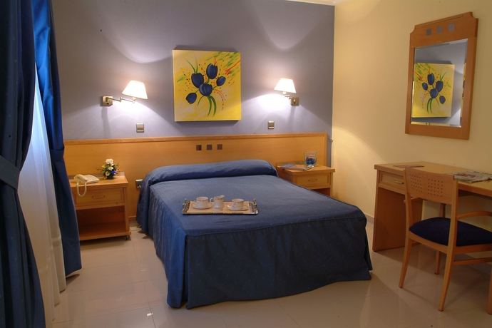 Imagen de la habitación del Hotel Complejo Paris. Foto 7