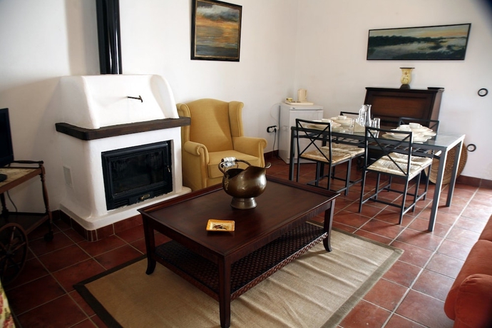 Imagen de la habitación del Hotel Complejo Pequeño Rocío - Hostel. Foto 9