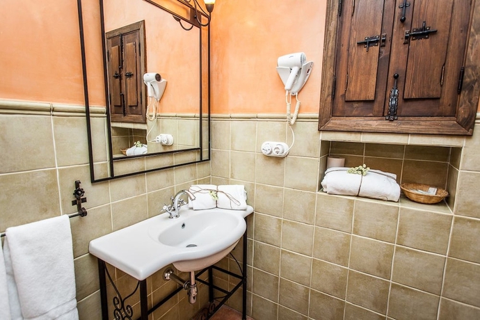 Imagen de la habitación del Hotel Complejo Pequeño Rocío - Hostel. Foto 10