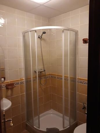 Imagen de la habitación del Hotel Complejo Recreativo Ba&ntilde;os del Sagrario. Foto 8