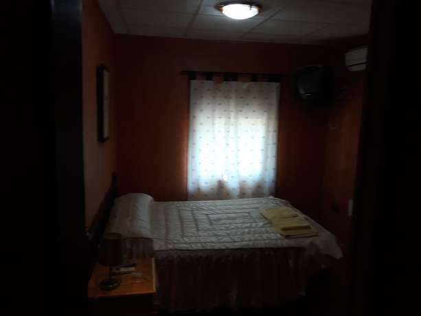 Imagen de la habitación del Hotel Complejo Recreativo Ba&ntilde;os del Sagrario. Foto 9