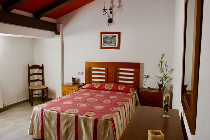 Imagen de la habitación del Hotel Complejo Rural Cortijo el Marqu&eacute;s. Foto 13