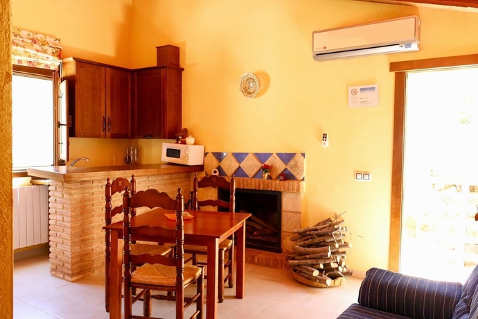 Imagen de la habitación del Hotel Complejo Rural Cortijo el Marqu&eacute;s. Foto 18