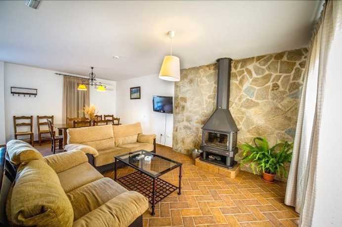Imagen de la habitación del Hotel Complejo Rural La Venta del Charco. Foto 6