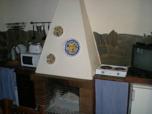 Imagen de la habitación del Hotel Complejo Tajo Del Águila. Foto 3