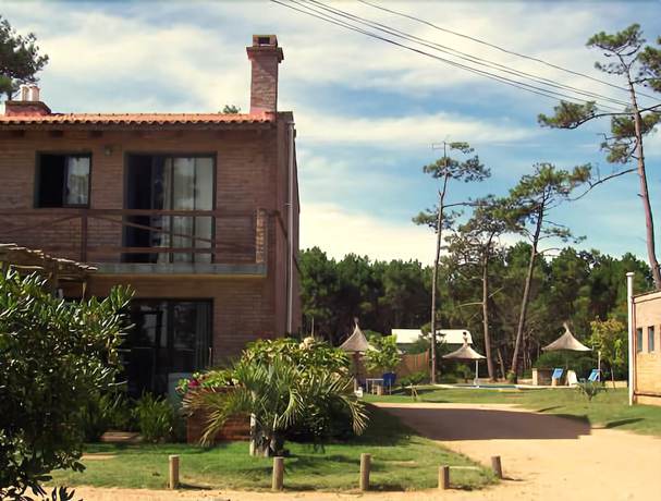 Imagen de los exteriores del Hotel Complejo Tur&iacute;stico Piccola Marina. Foto 16