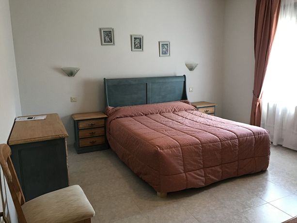 Imagen de la habitación del Hotel Complejo Turistico Ba&ntilde;os del Robledillo. Foto 5