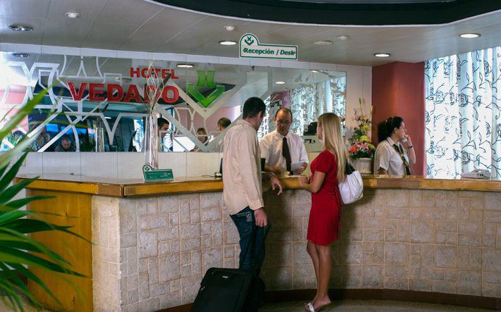 Imagen de los interiores del Hotel Complejo Vedado - St. Johns. Foto 12