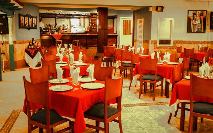 Imagen del bar/restaurante del Hotel Complejo Vedado - St. Johns. Foto 6