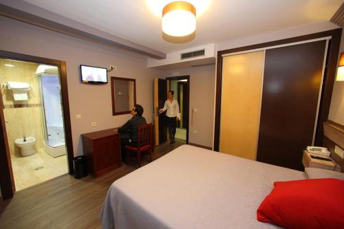 Imagen de la habitación del Hotel Complejos J-enrimary. Foto 5