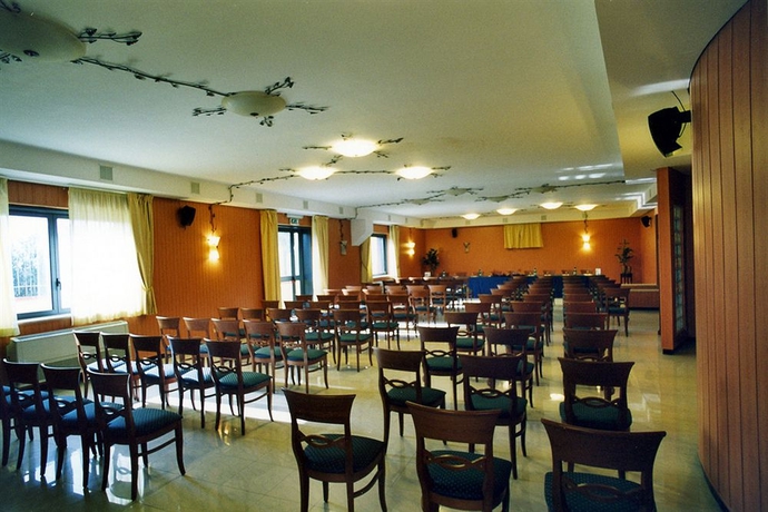 Imagen de los interiores del Hotel Complesso L'oasi. Foto 10