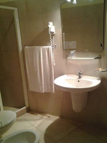 Imagen de la habitación del Hotel Complesso Turistico Alberghiero Delle Rose. Foto 15