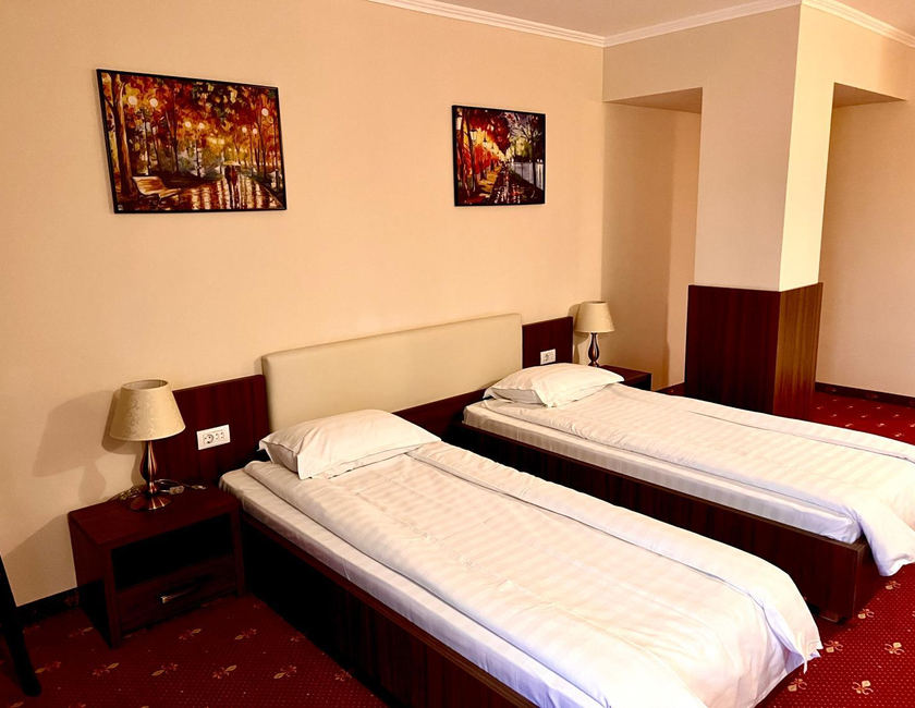 Imagen general del Hotel Complex Azar. Foto 7